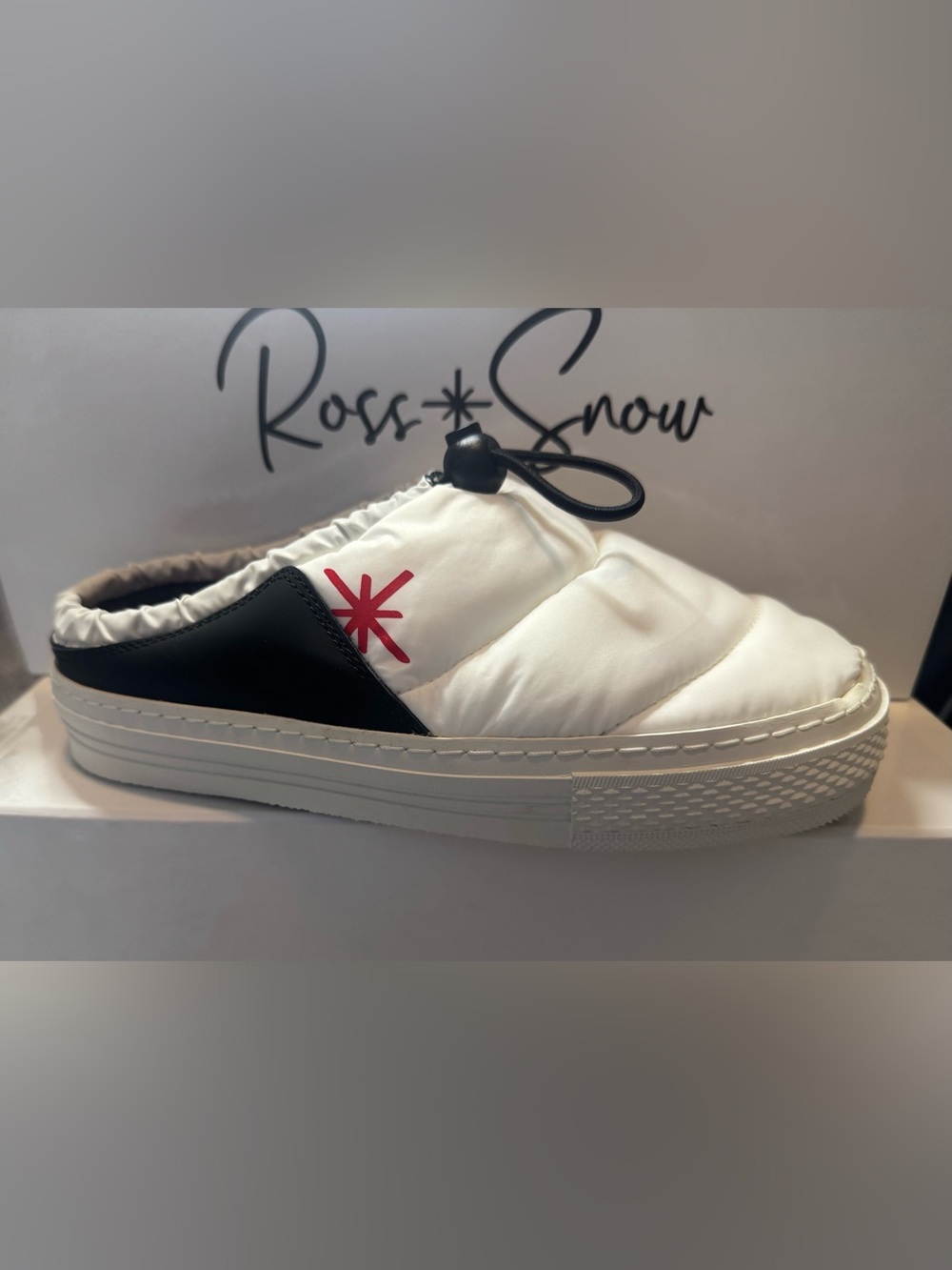 New-Ross & Snow-Puff Scuff Mule Slipper-Limited Edition-White, black, Size 7